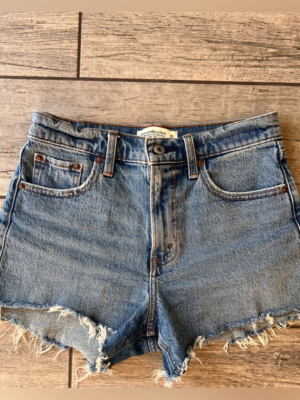 Abercrombie & Fitch Women's the 90's Relaxed Cutoff Shorts, High Rise, Size 25